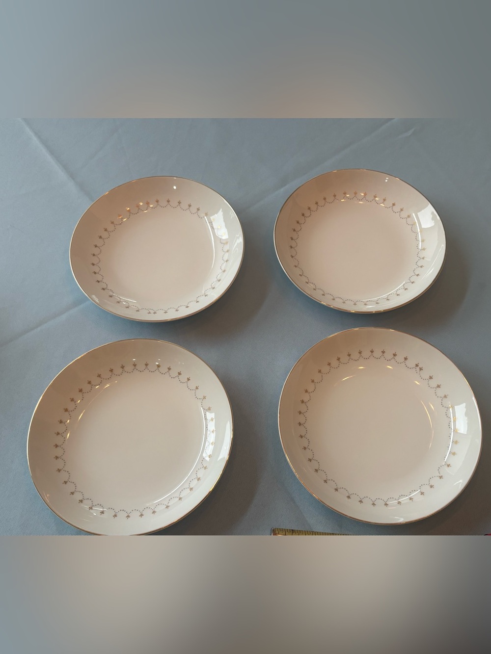 Mikasa - Classic Cream Dinner Bowls with Gold Accent - Set of 4